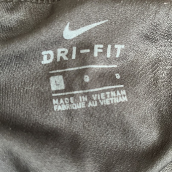 Nike Dri-Fit Shorts - Picture 3 of 5